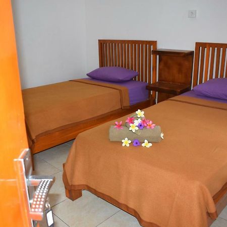 Safsia Homestay Toyapakeh ภายนอก รูปภาพ