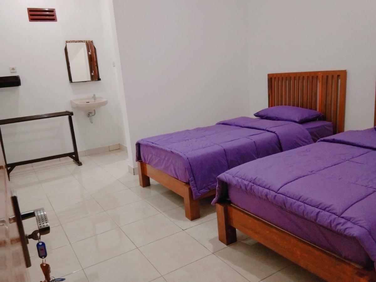 Safsia Homestay Toyapakeh ภายนอก รูปภาพ