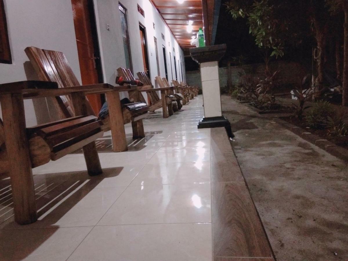 Safsia Homestay Toyapakeh ภายนอก รูปภาพ