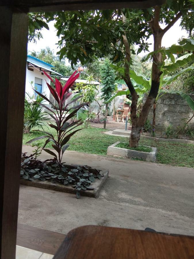Safsia Homestay Toyapakeh ภายนอก รูปภาพ