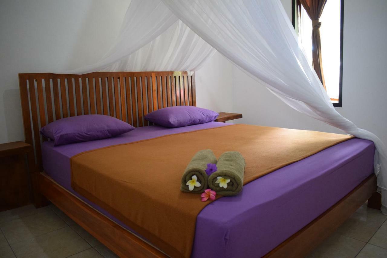 Safsia Homestay Toyapakeh ภายนอก รูปภาพ