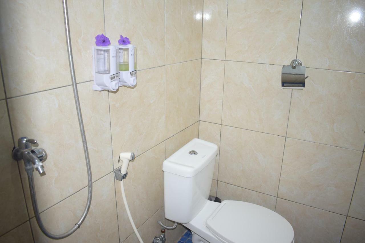Safsia Homestay Toyapakeh ภายนอก รูปภาพ