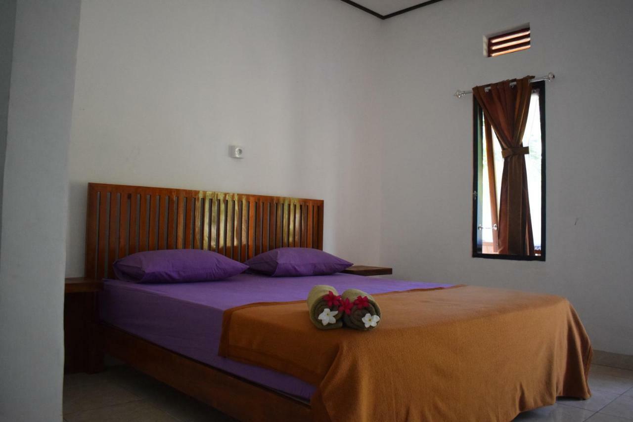 Safsia Homestay Toyapakeh ภายนอก รูปภาพ