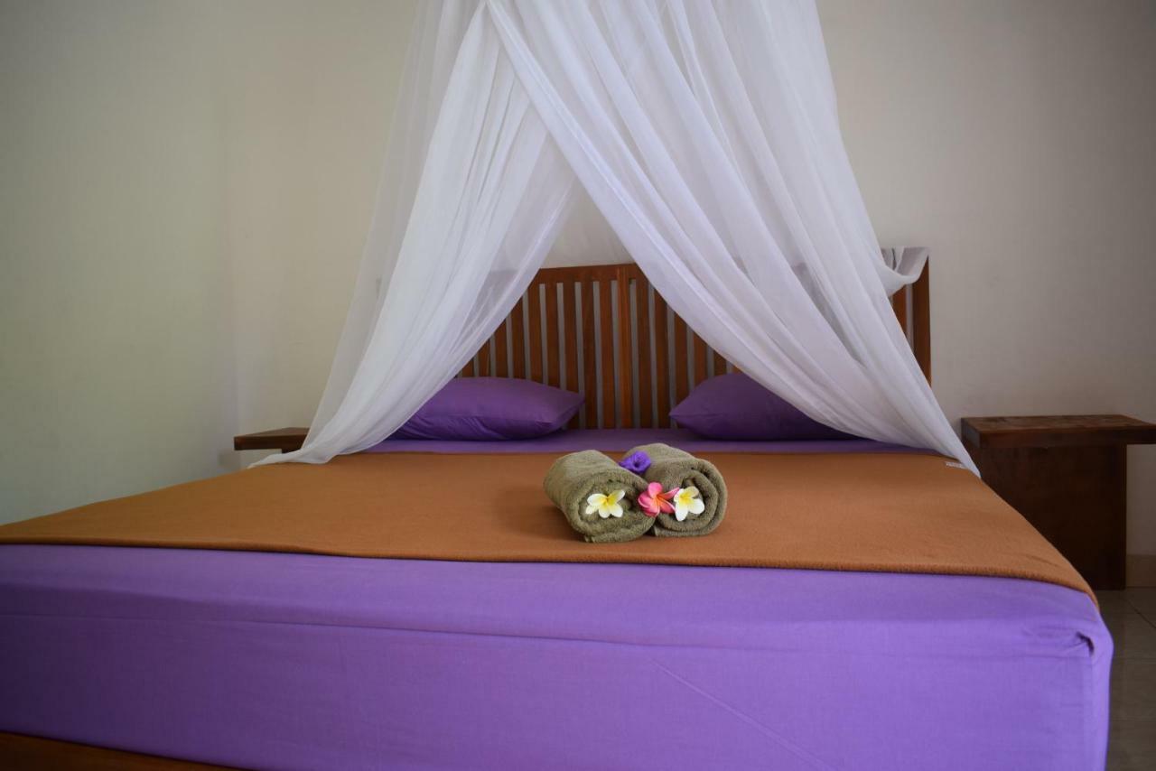 Safsia Homestay Toyapakeh ภายนอก รูปภาพ